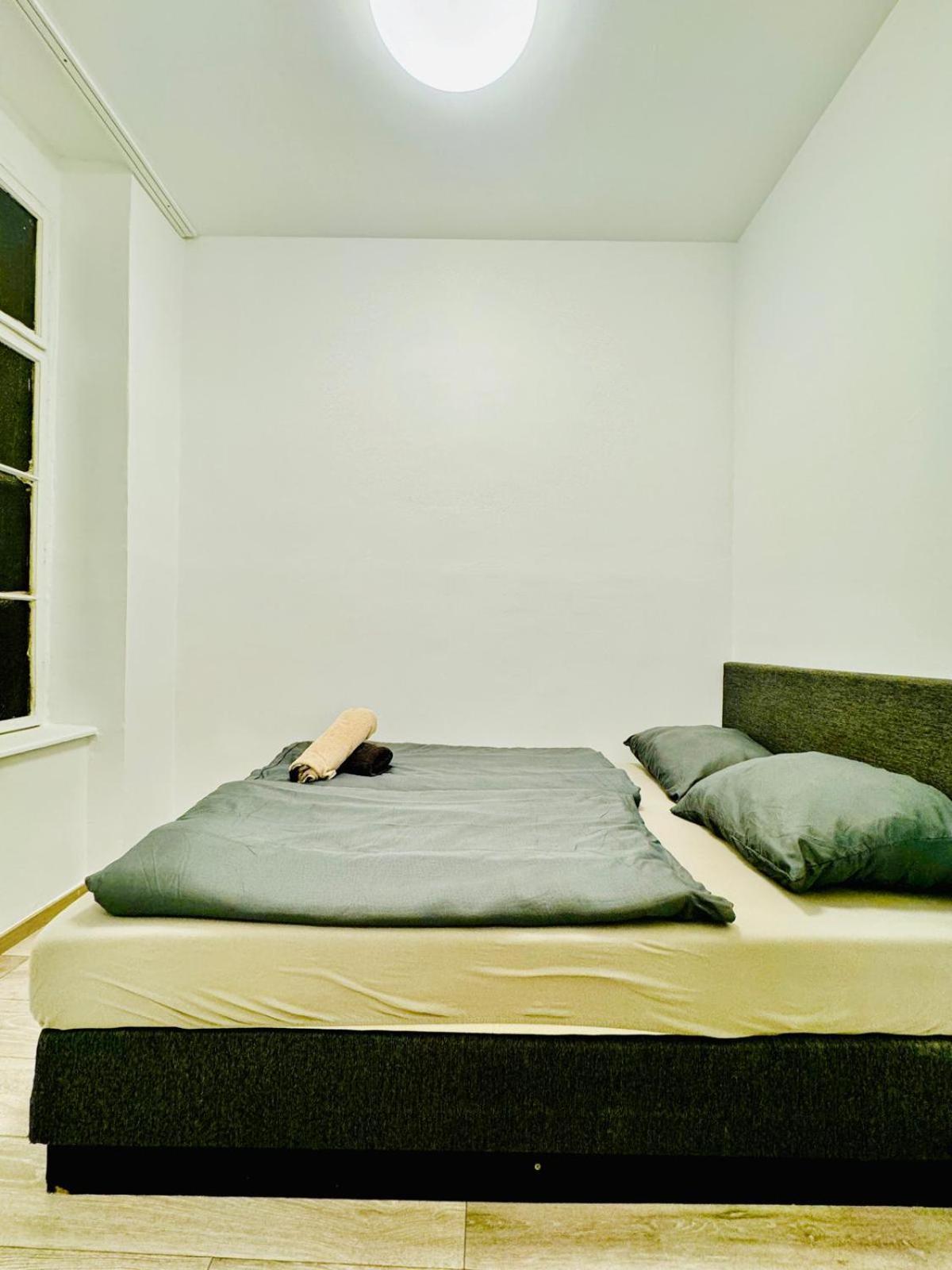 Amazing 2Br Apartment Near Praterstern Viena Exterior foto